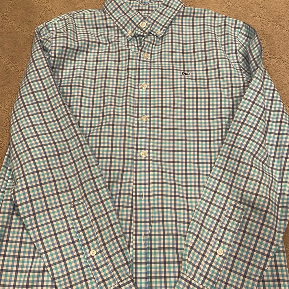 Vineyard Vines boys large button down. Great condition
